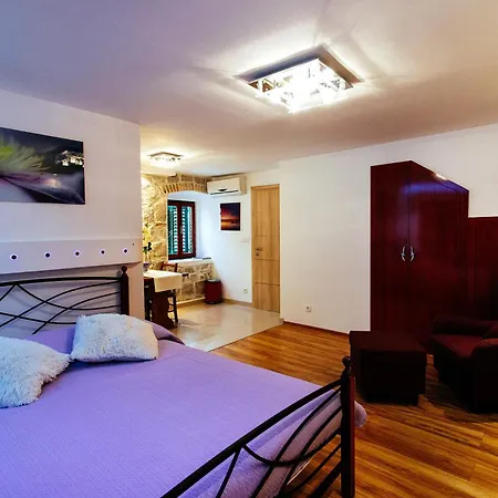 Vendégház House Sandra 2