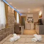 House Sandra 2 Vendégház