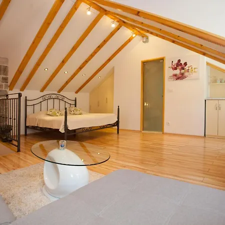 House Sandra 2 Gæstehus Split