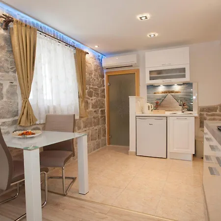 House Sandra 2 3* Split