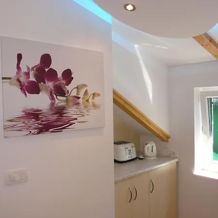 House Sandra 2 ゲストハウス 3*