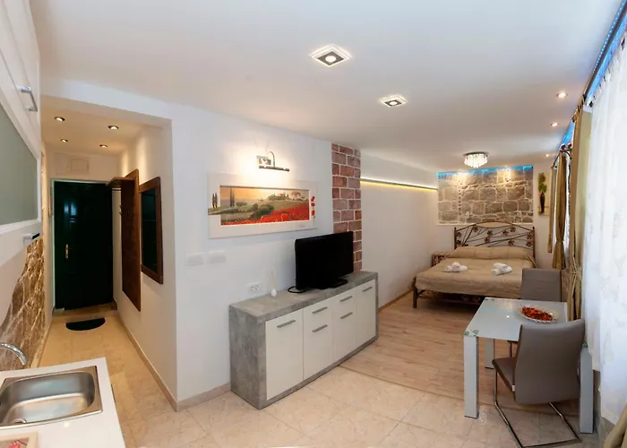 Guest house House Sandra 2